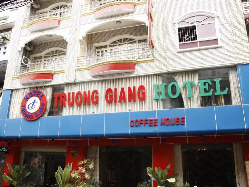 Truong Giang Hotel Ho Chi Minh City Bagian luar foto